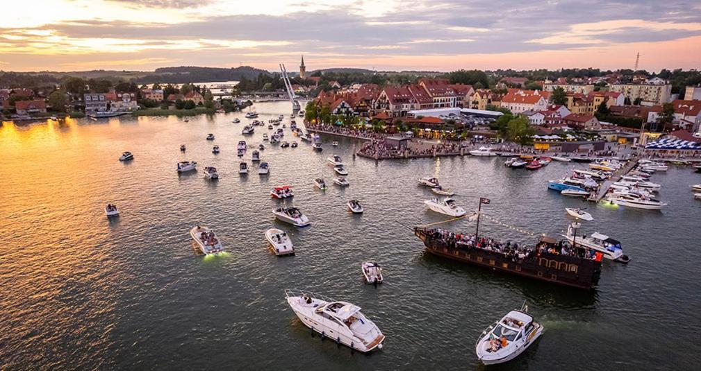 Zlote Sady Na Mazurach Z Widokiem Na Jezioro * Mikolajki (Mragowo)